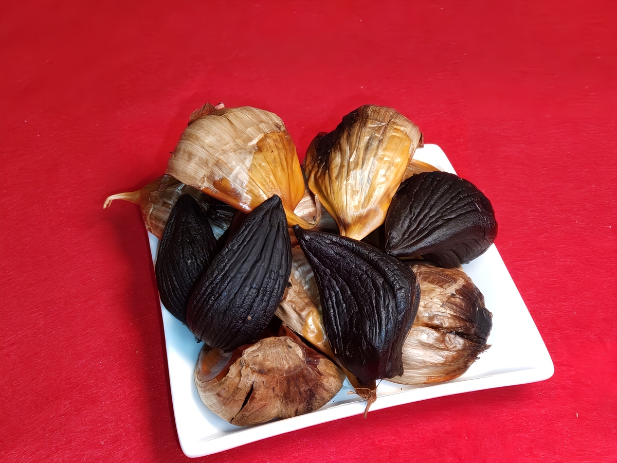 黒にんにく王子 200g | 丈夫s'カンパニー